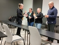 Lopuksi saimme julkaista tulokset, voittajana Anna-Maarit Hollanti, toisena Marjukka Villi-Kauppi ja kolmantena Pentti Ekola