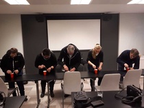 Perinteiset Klubien väliset kilpailut pidettiin tälläkertaa yksilökilpailuna. Ensimmäisessä tehtävässä herneistä kerättiin pinsetein kopletillinen